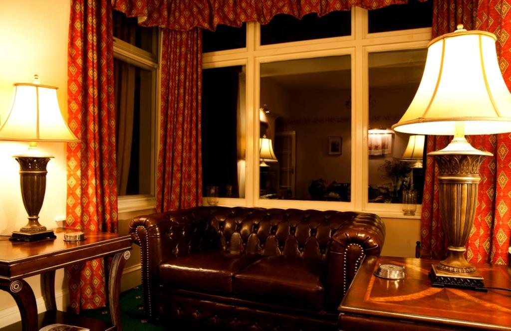 Glen Lui Hotel Ballater Eksteriør bilde